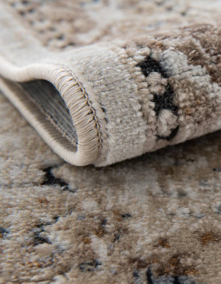 Detail image of 7' x 7' Eliza Square Rug