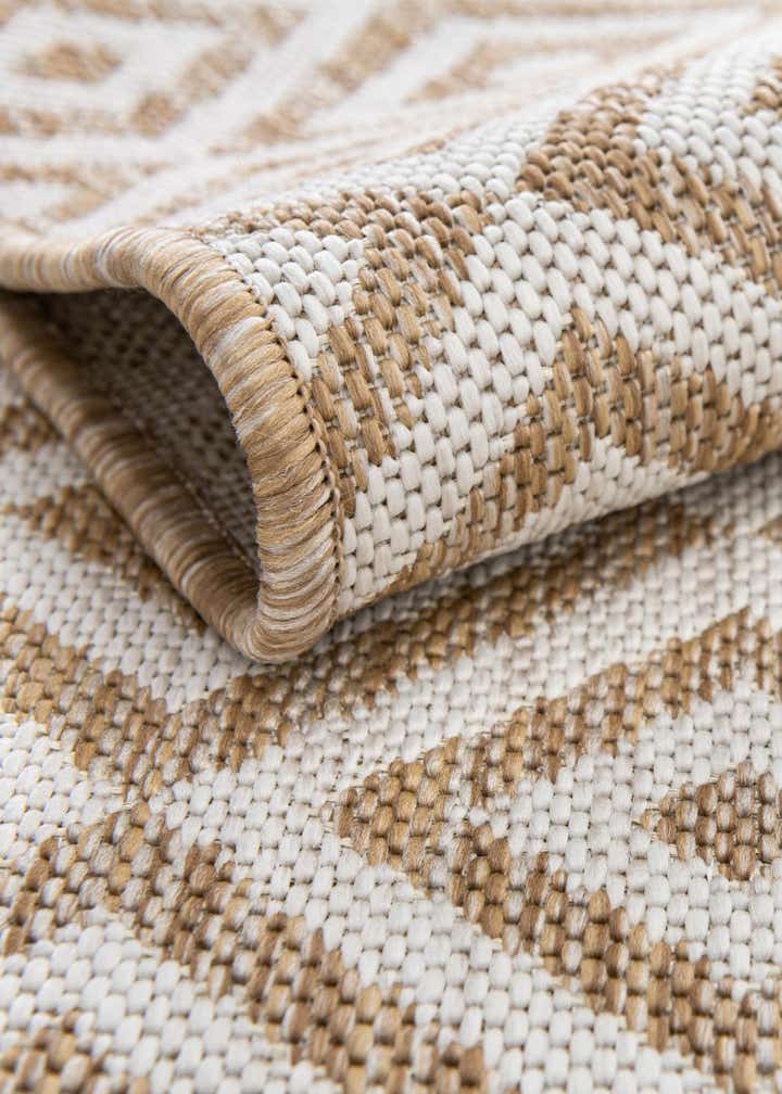7' 10 x 7' 10 Easy-Clean Jill Zarin Costa Rica Indoor / Outdoor Square Rug