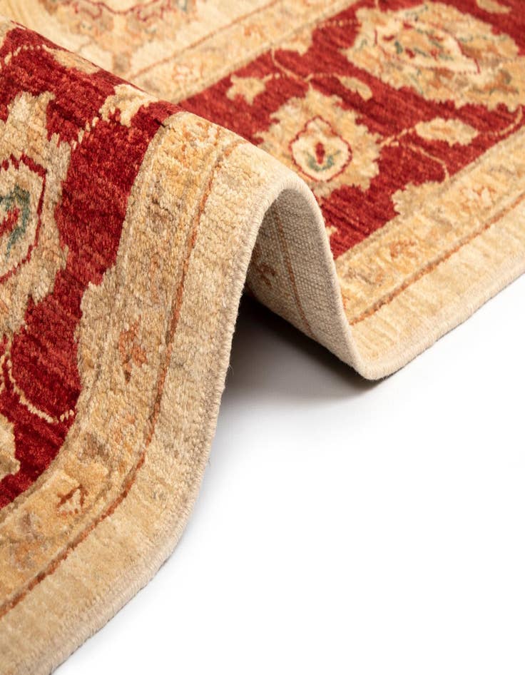 Detail image of 6' 6 x 6' 9 Kaizar Wool Square Rug