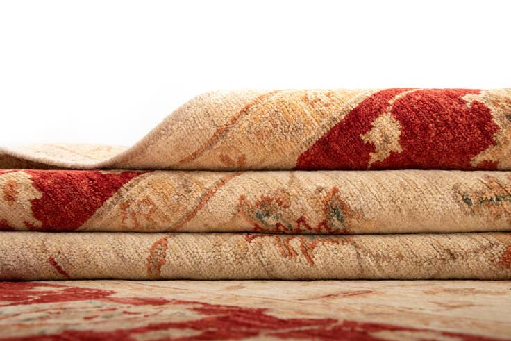 Detail image of 6' 6 x 6' 9 Kaizar Wool Square Rug