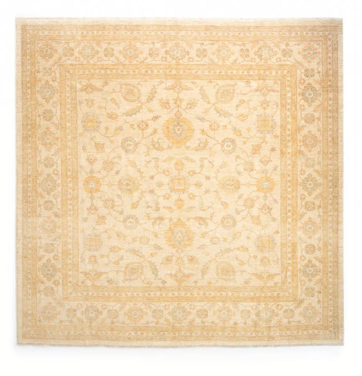 Detail image of 9' 7 x 9' 11 Kaizar Wool Square Rug