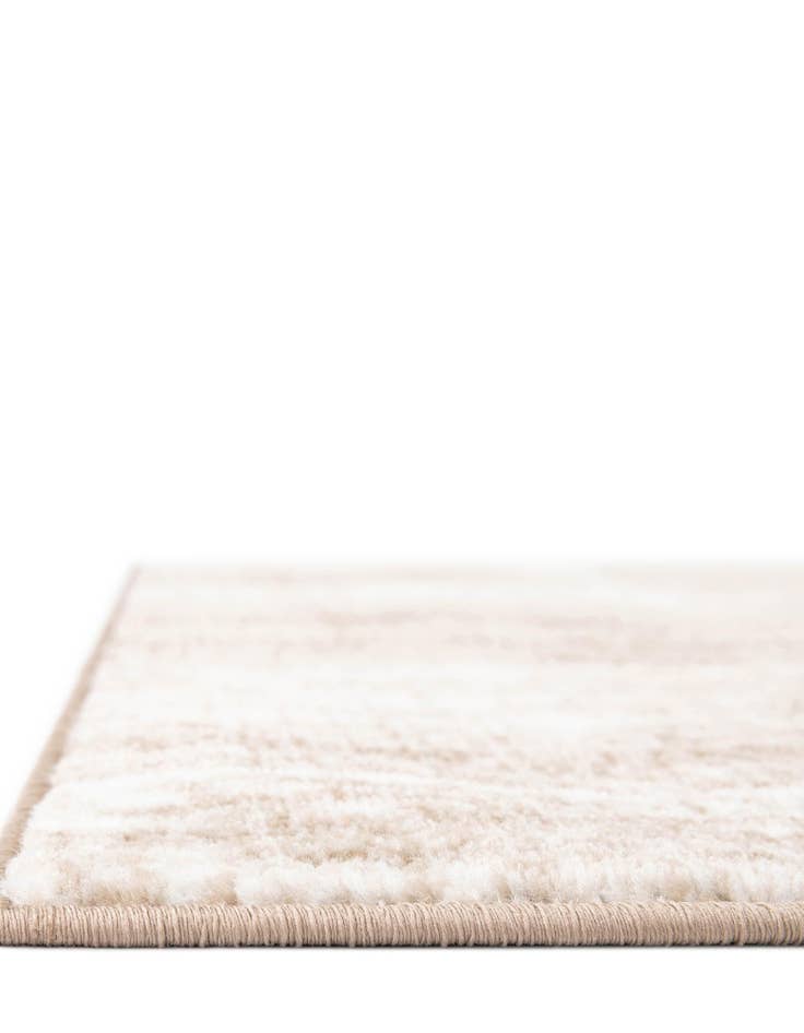 Detail image of 7' 10 x 7' 10 Laguna Square Rug