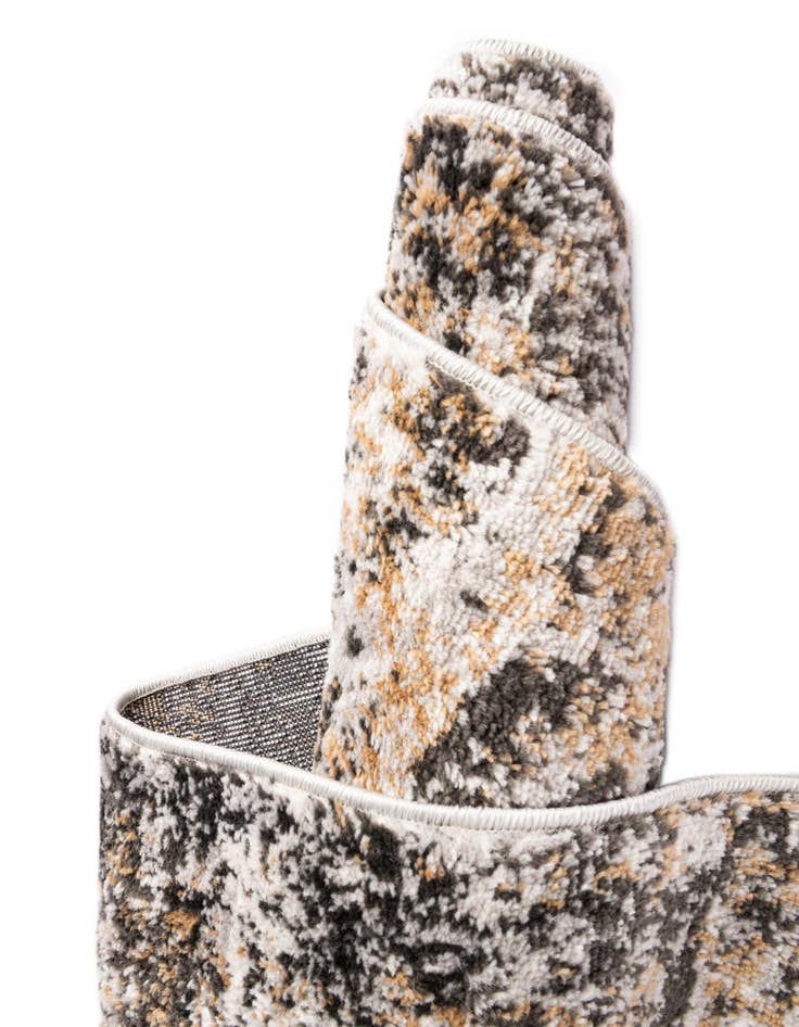 Detail image of 5' 3 x 5' 3 Leipzig Square Rug