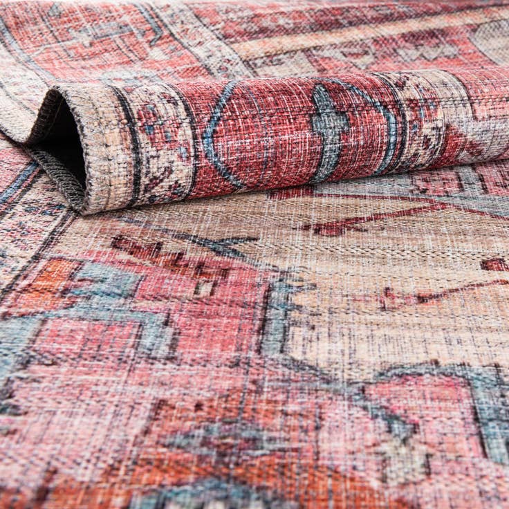 Detail image of 3' 3 x 3' 3 Washable Maahru Square Rug