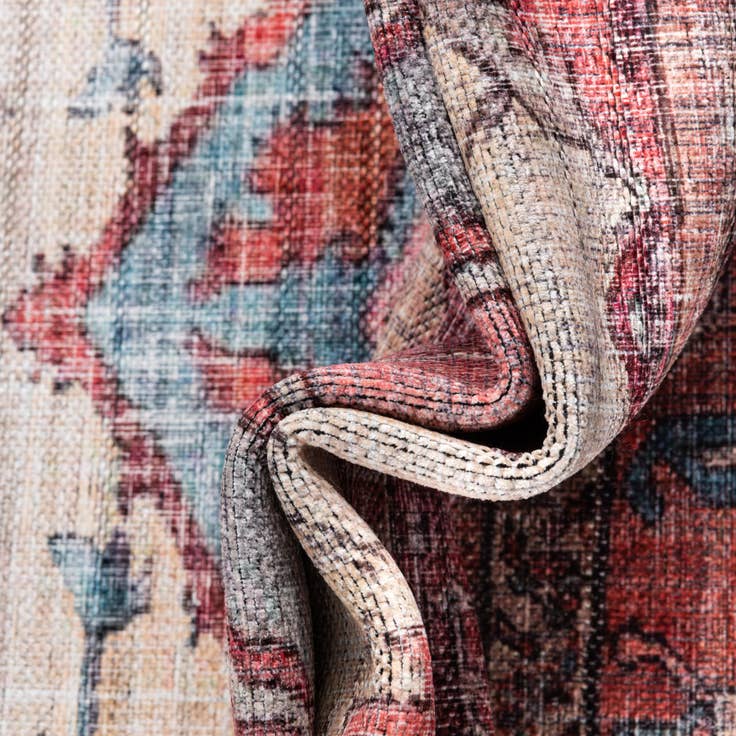 Detail image of 3' 3 x 3' 3 Washable Maahru Square Rug