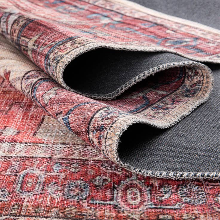 Detail image of 3' 3 x 3' 3 Washable Maahru Square Rug