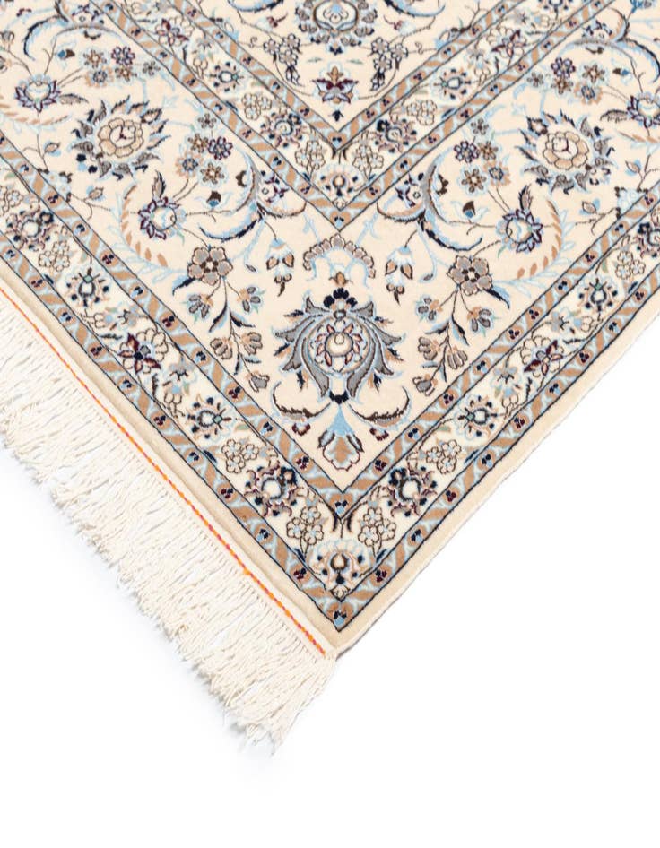 Detail image of 8' 5 x 8' 5 Nain Square Rug