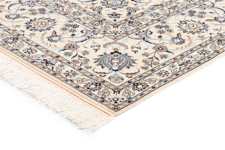 8' 5 x 8' 5 Nain Square Rug