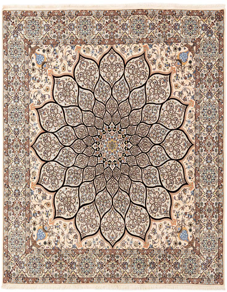 Detail image of 6' 9 x 6' 9 Nain Square Rug