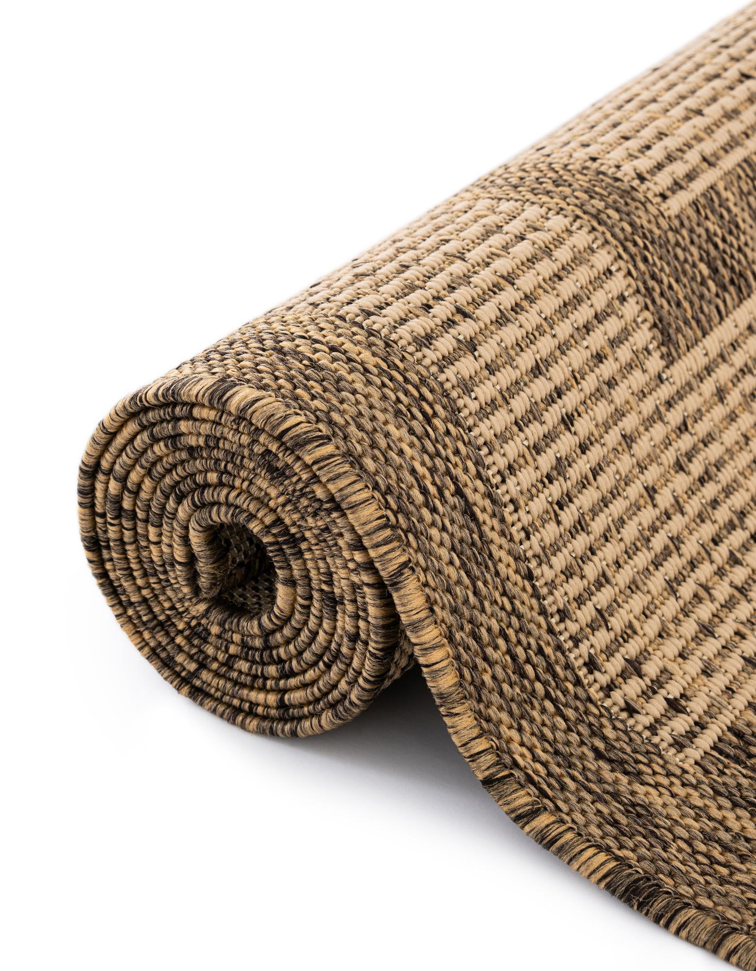 6' x 6' Easy-Clean Border Indoor / Outdoor Square Rug
