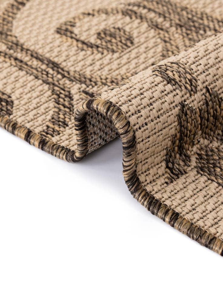 Detail image of 6' x 6'  Washable Botanical Indoor / Outdoor Square Rug