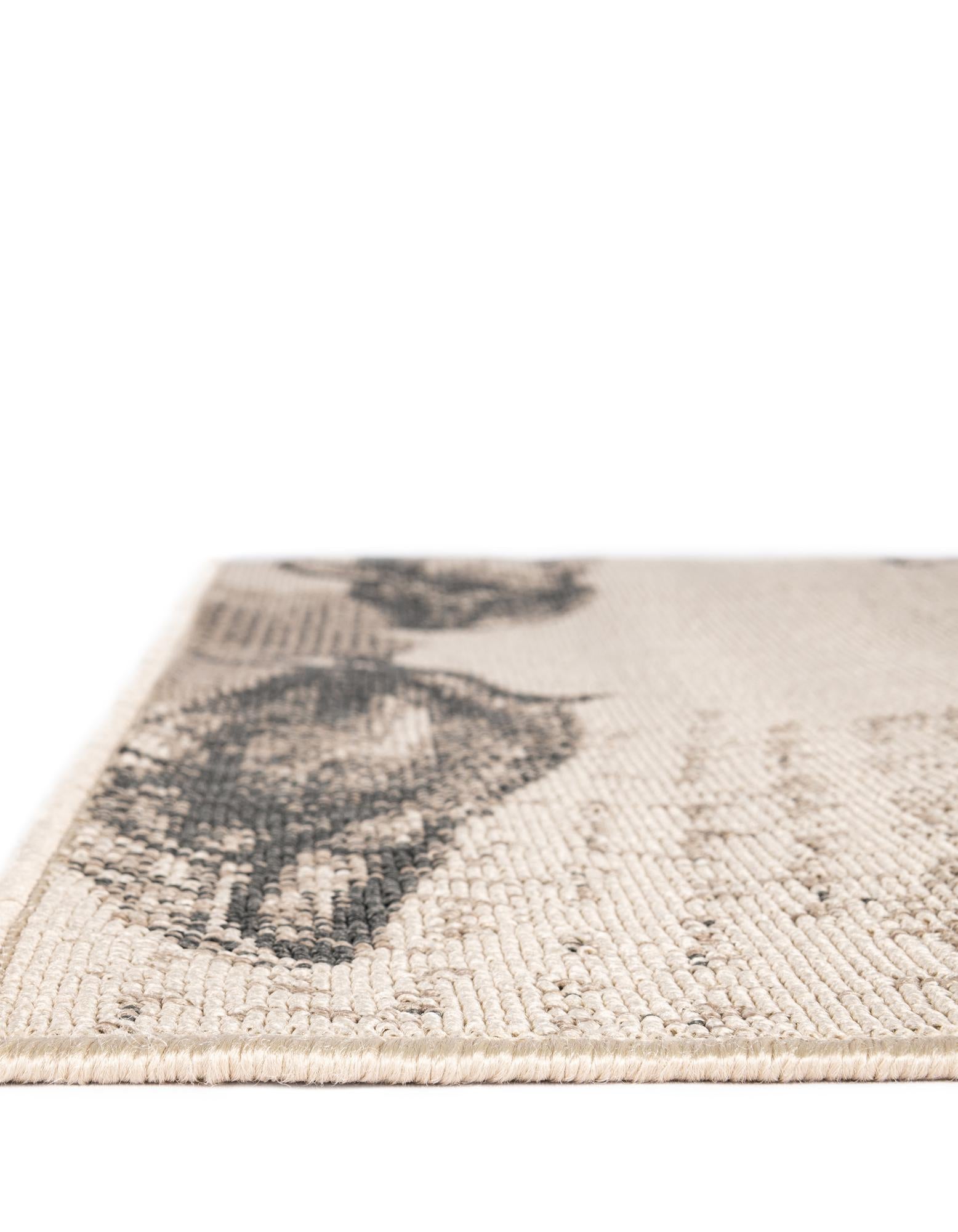 7' 10 x 7' 10 Easy-Clean Coastal Indoor / Outdoor Square Rug