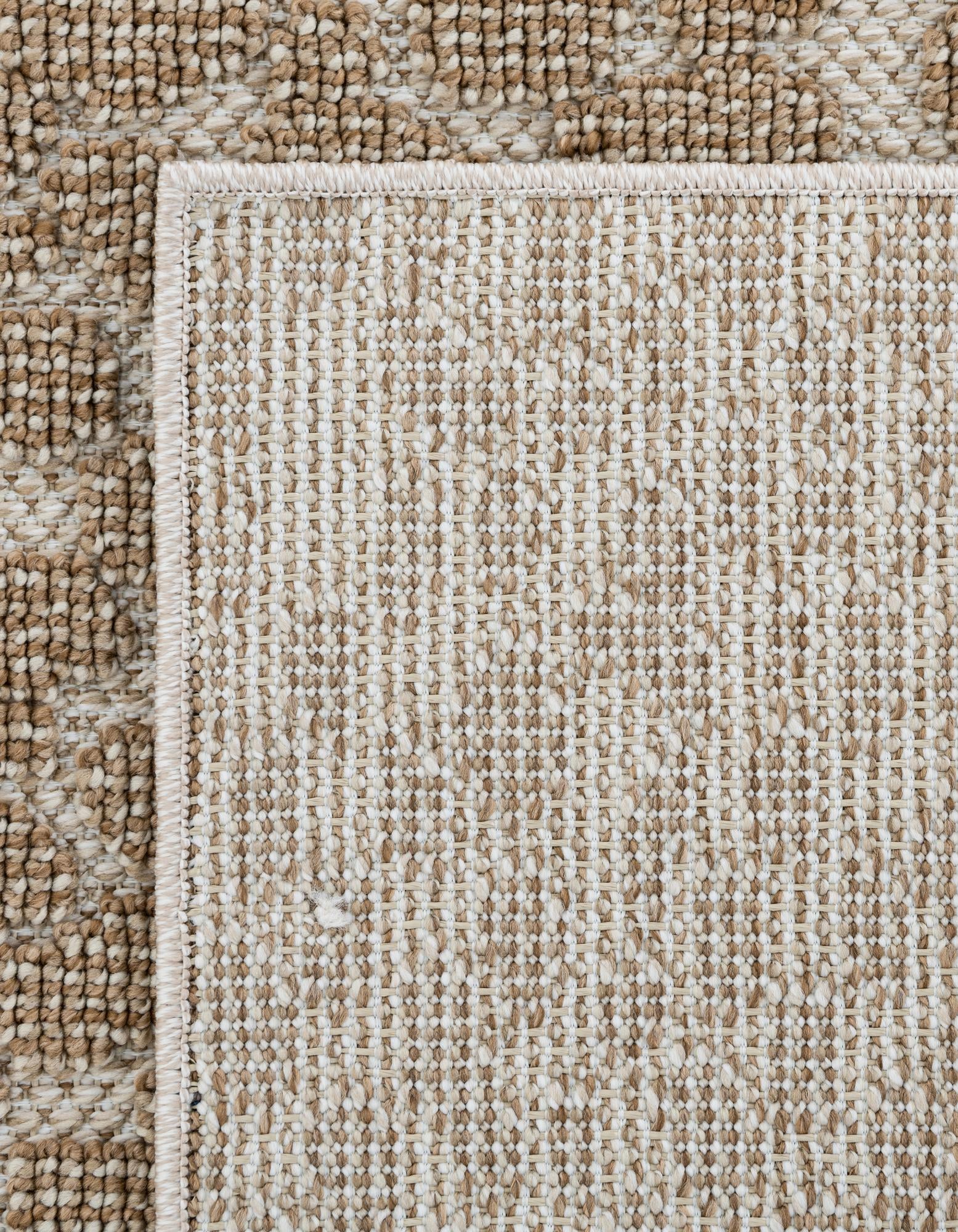 7' 10 x 7' 10 Easy-Clean Safari Indoor / Outdoor Square Rug