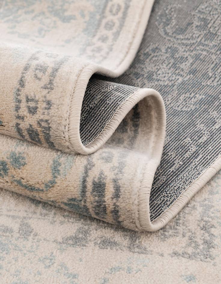 Detail image of 8' x 8' Restoration Square Rug