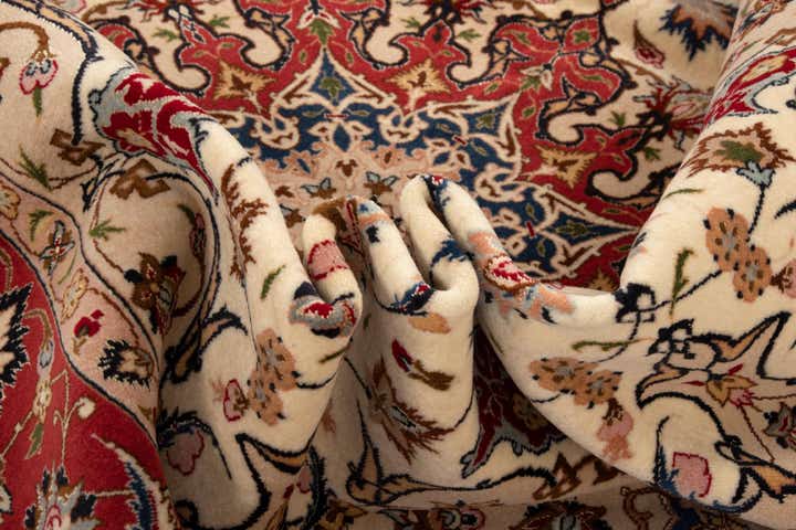 6' 5 x 6' 9 Tabriz Square Rug