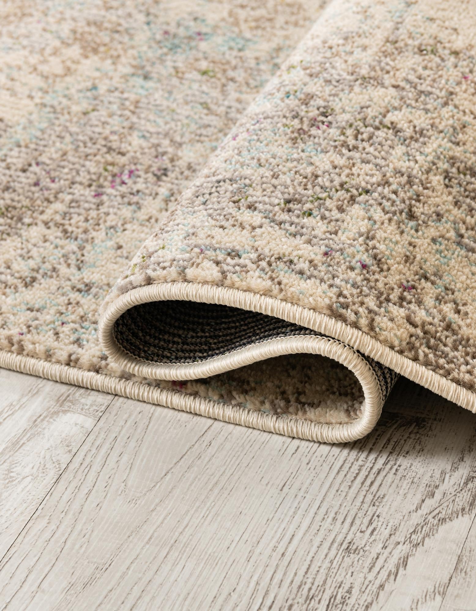 5' x 5' Washable Theia Square Rug