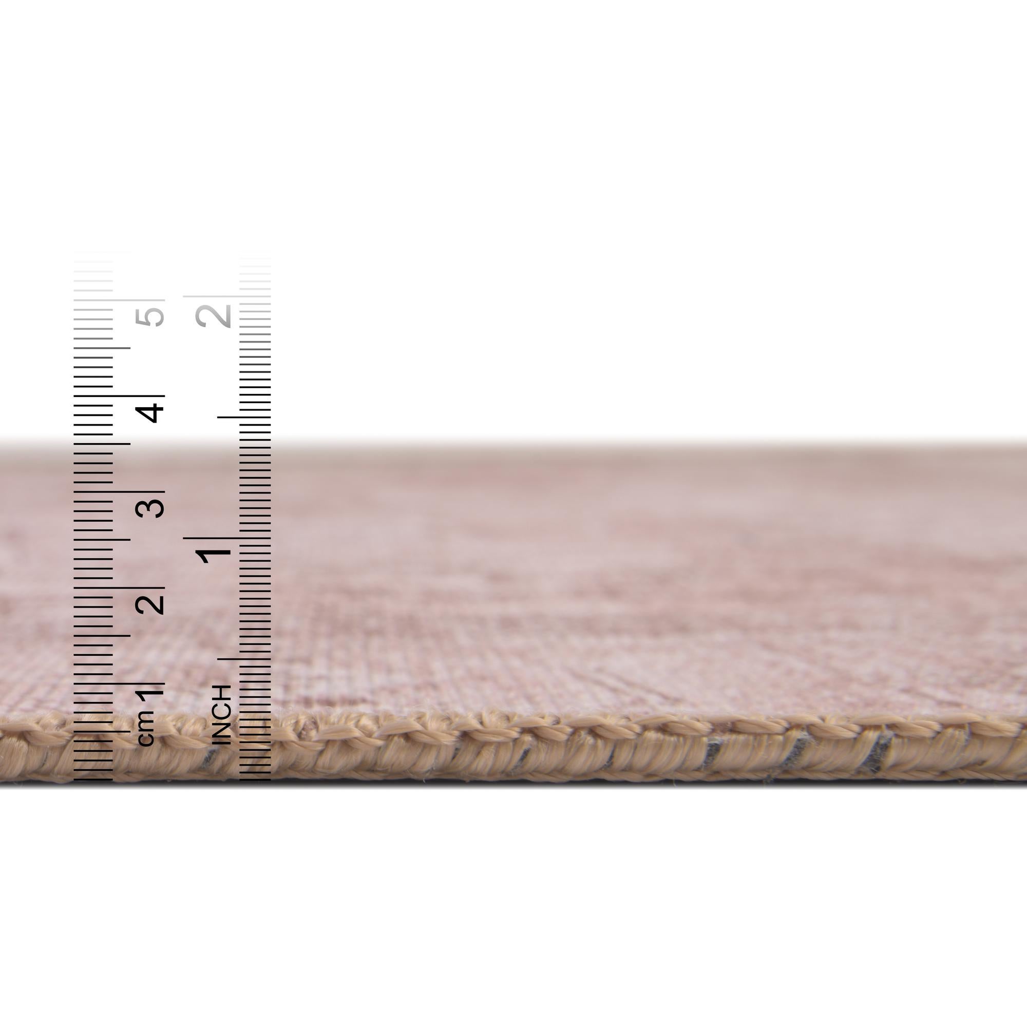 7' 6 x 7' 6 Washable Timeless Square Rug