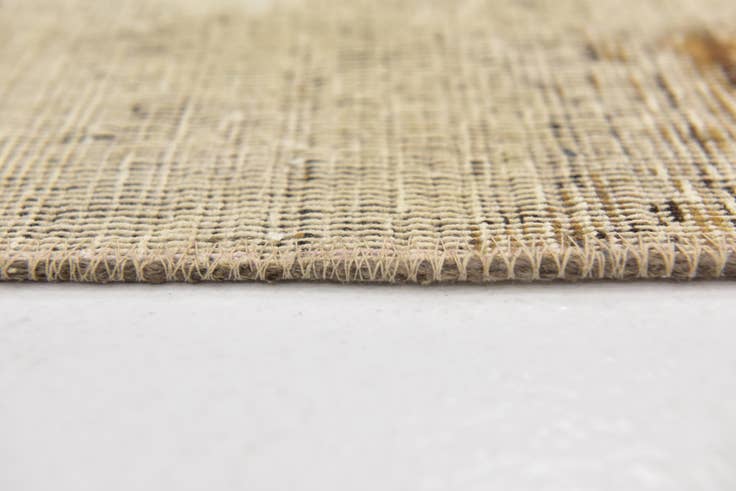 Detail image of 4' x 4' 5 Hand Knotted Ultra Vintage Persian Wool Square Rug
