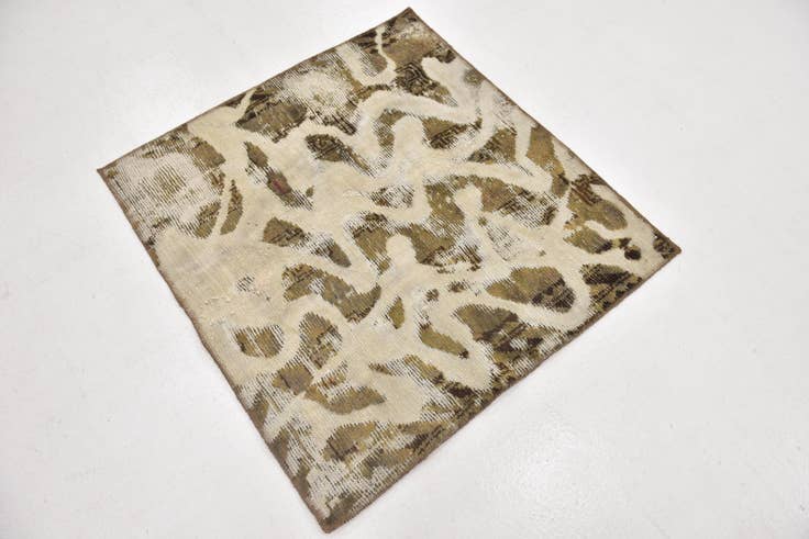 Detail image of 3' 4 x 3' 6 Hand Knotted Ultra Vintage Persian Wool Square Rug