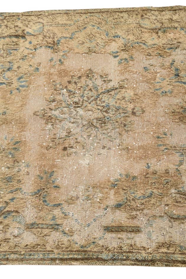 Detail image of 2' 8 x 3' Hand Knotted Ultra Vintage Persian Wool Square Rug