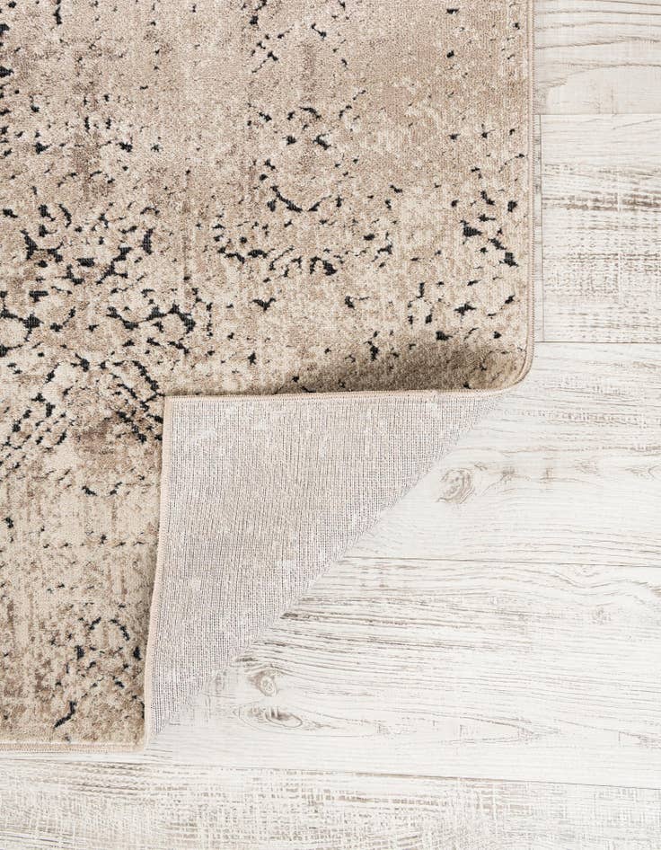 Detail image of 7' x 7' Villa Square Rug