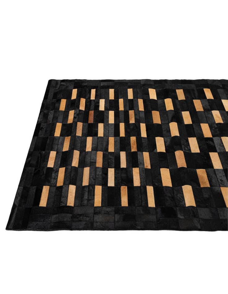 Detail image of 5' 1 x 7' 11 Cowhide - Patchwork Rug