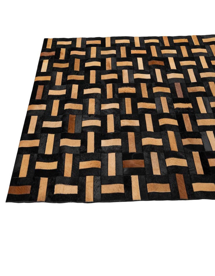 Detail image of 5' 1 x 7' 11 Cowhide - Patchwork Rug