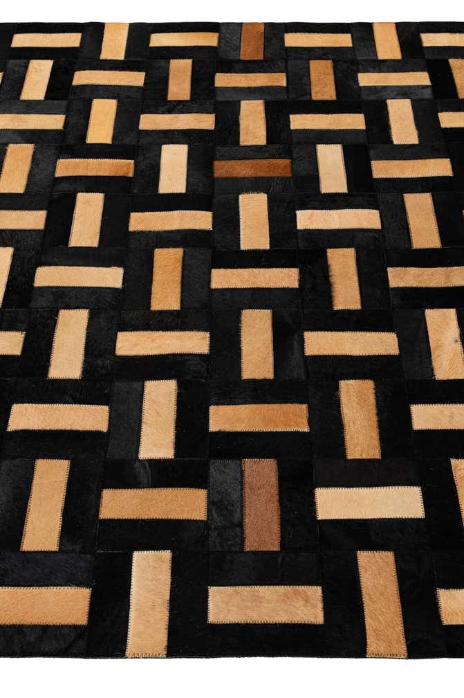 5' 1 x 8' Cowhide - Patchwork Rug