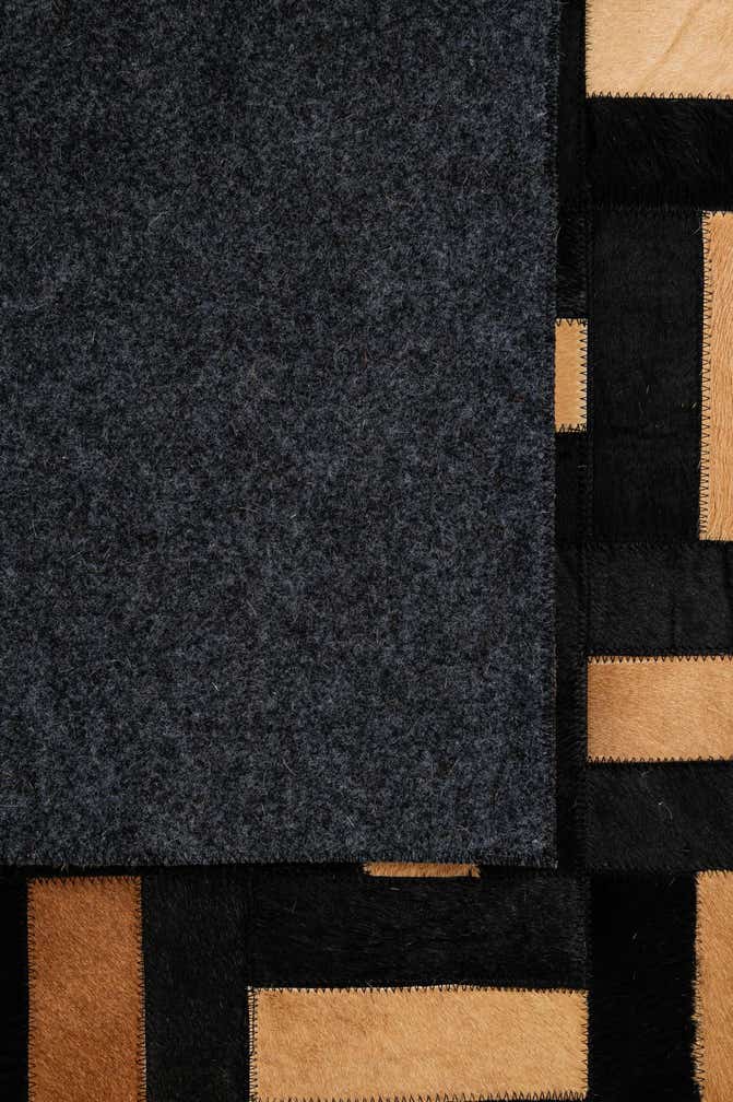 5' 1 x 8' Cowhide - Patchwork Rug