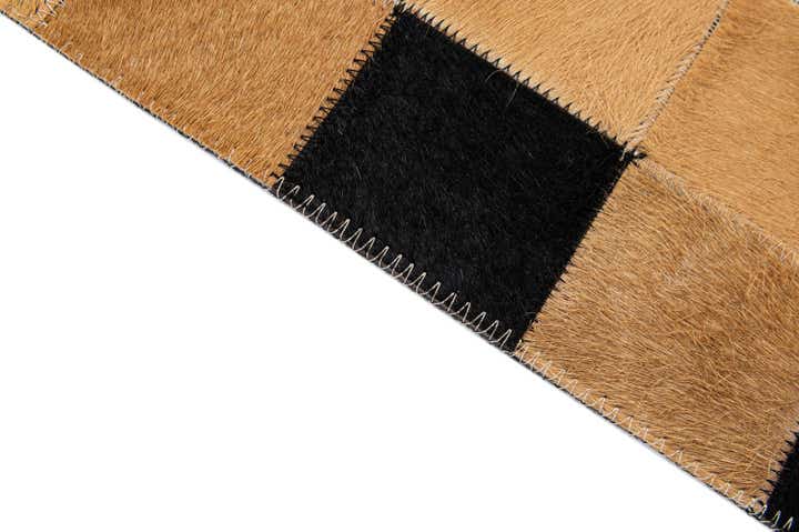 5' 1 x 8' Cowhide - Patchwork Rug