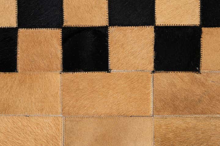 5' 1 x 8' Cowhide - Patchwork Rug