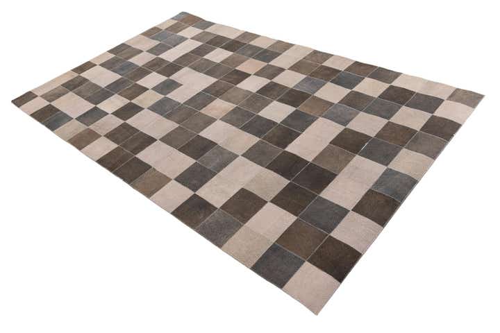 5' x 7' 8 Cowhide Leather Rug