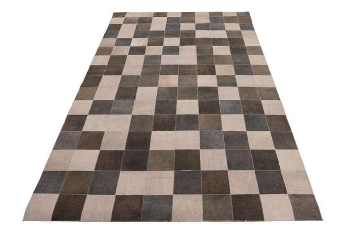 5' x 7' 8 Cowhide Leather Rug