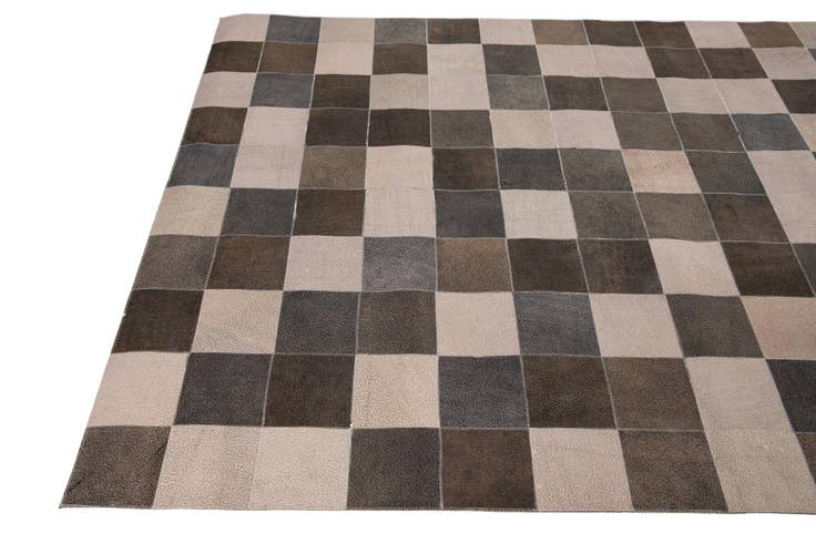 Detail image of 5' x 7' 8 Cowhide Leather Rug