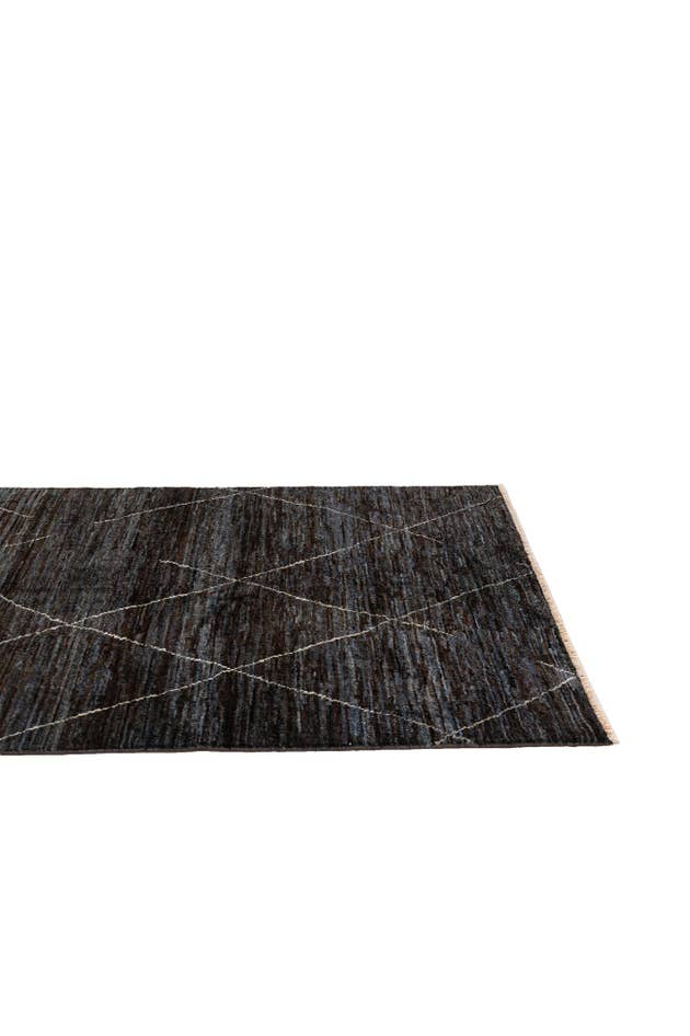 Detail image of 4' 5 x 6' 4 Hand Knotted Moroccan Wool Rug