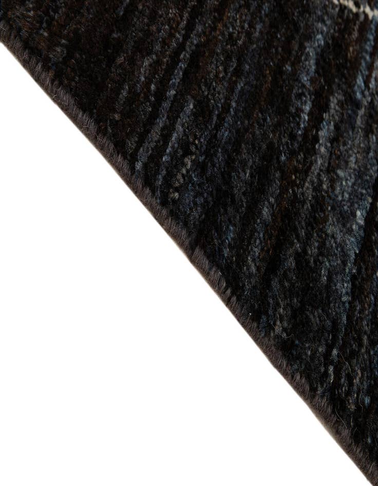 Detail image of 4' 5 x 6' 4 Hand Knotted Moroccan Wool Rug