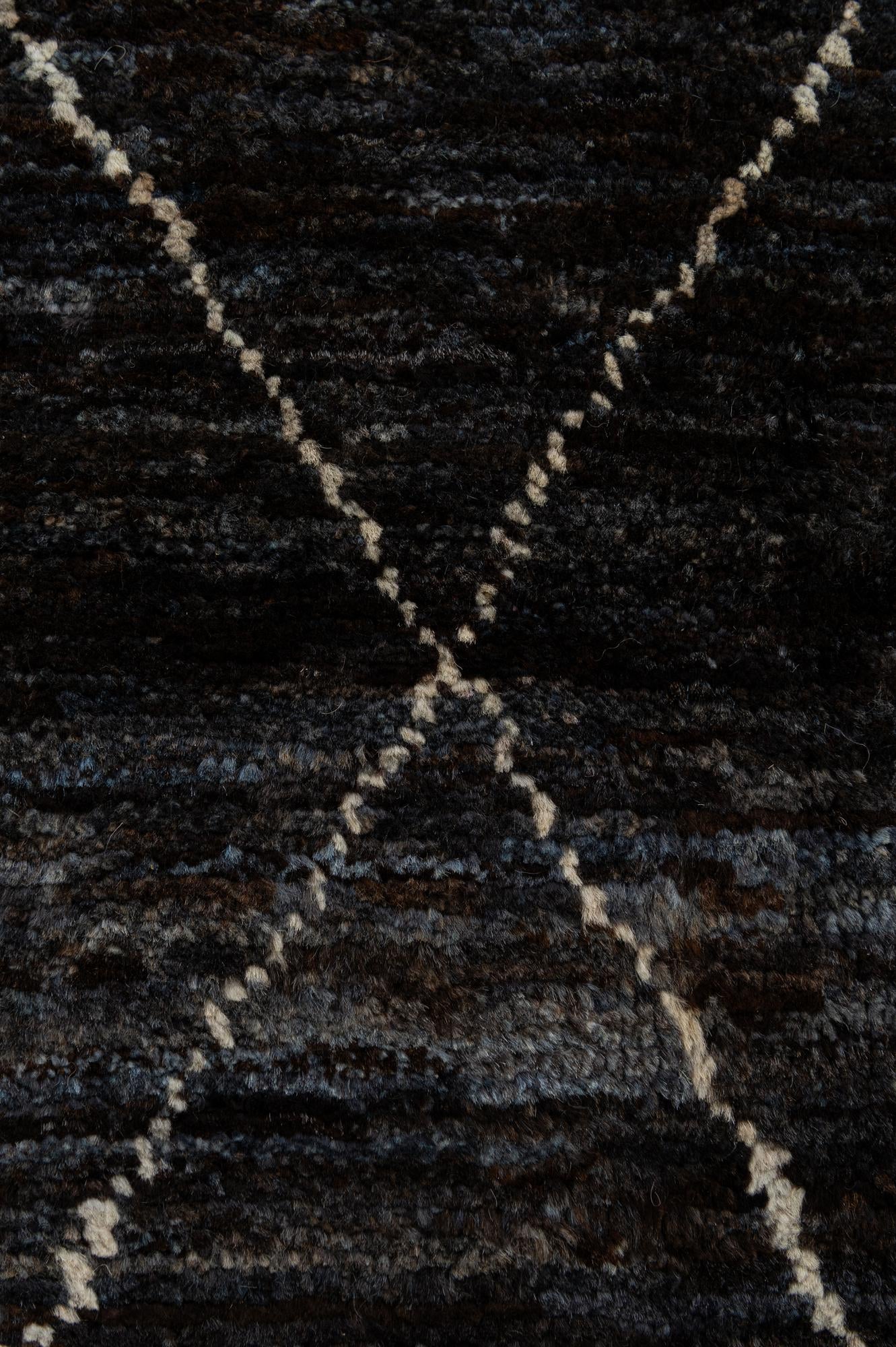 4' 5 x 6' 4 Hand Knotted Moroccan Wool Rug