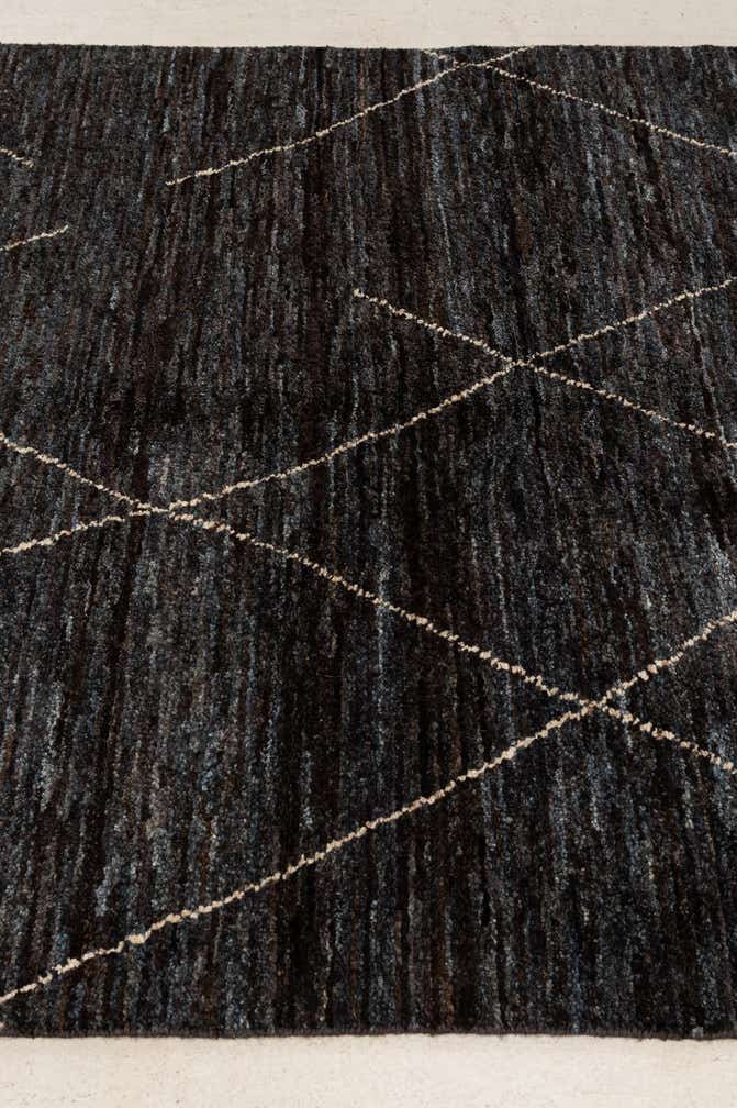 4' 7 x 6' 7 Hand Knotted Moroccan Wool Rug