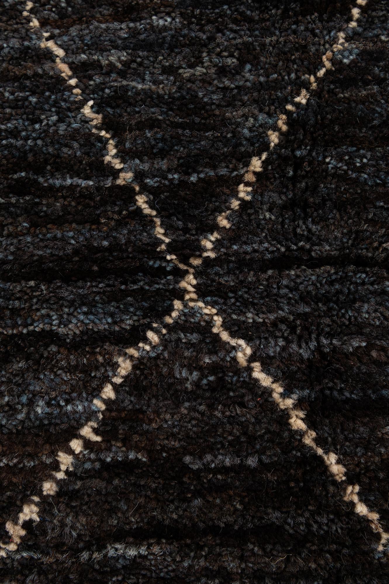 4' 7 x 6' 7 Hand Knotted Moroccan Wool Rug