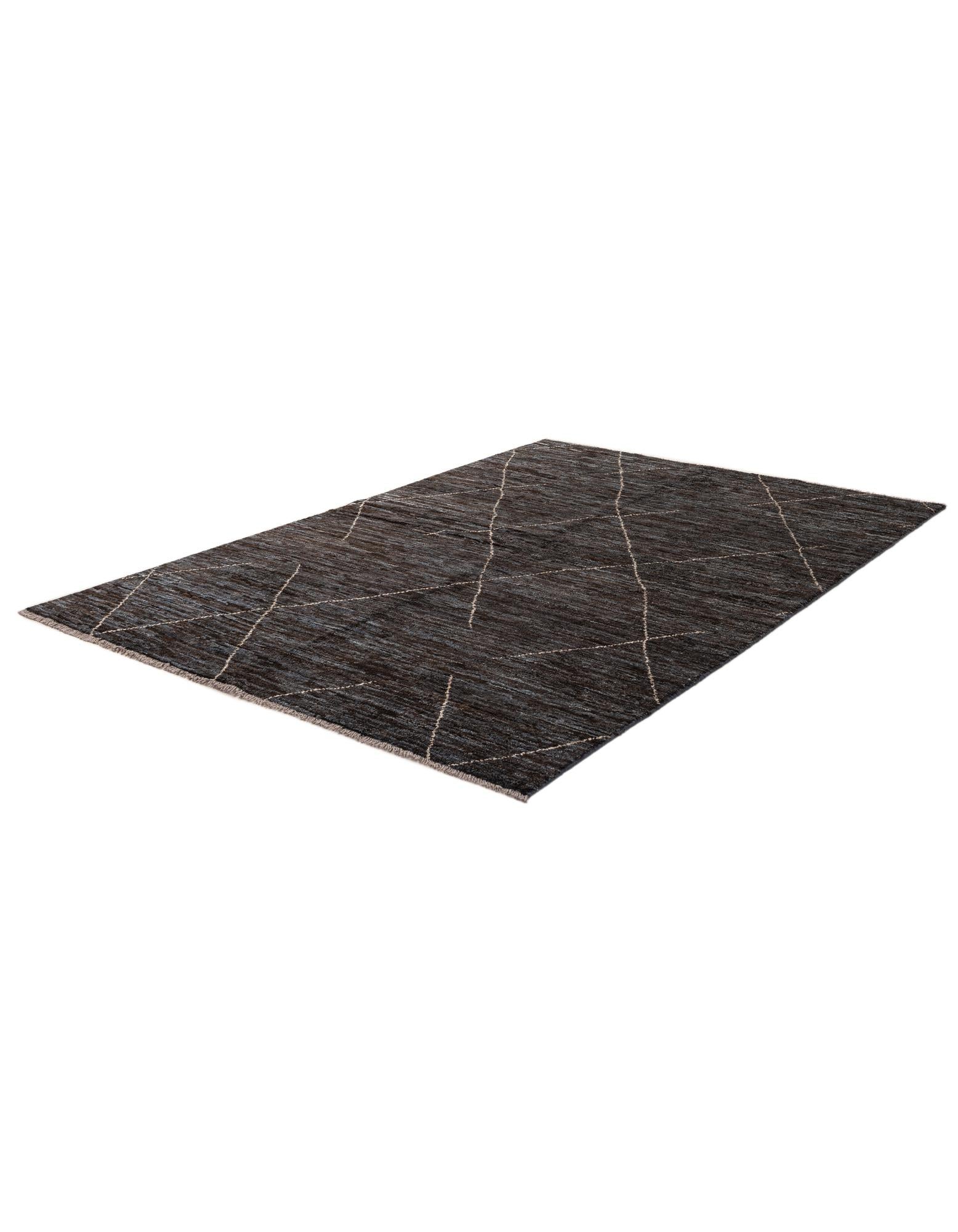 5' 2 x 7' 7 Hand Knotted Moroccan Wool Rug