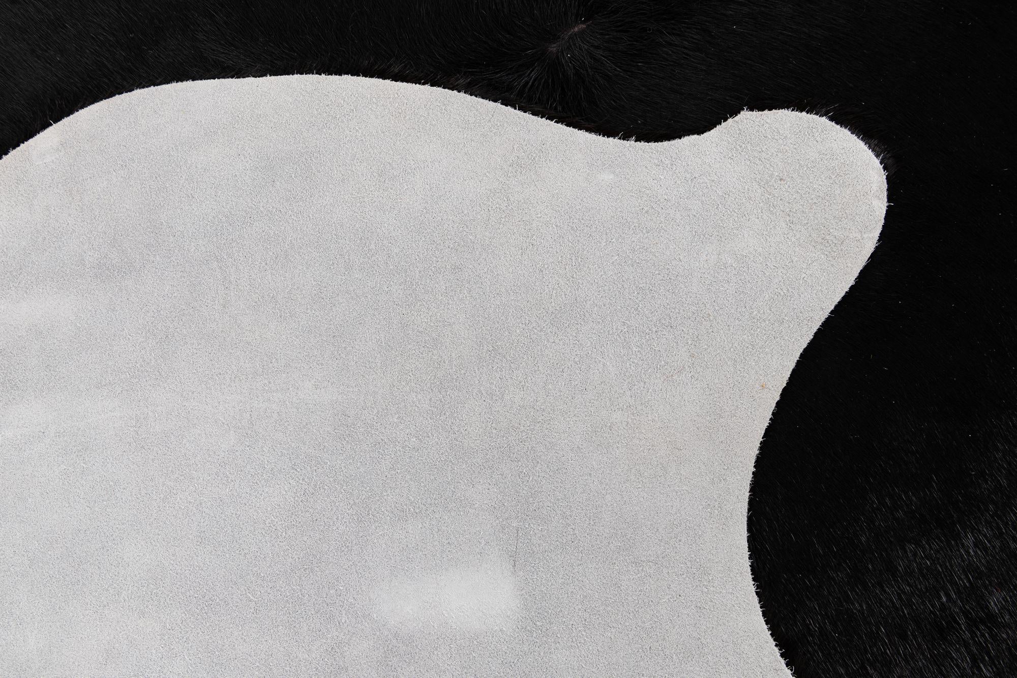 4' 11 x 6' 5 Cowhide Leather Freeform Rug