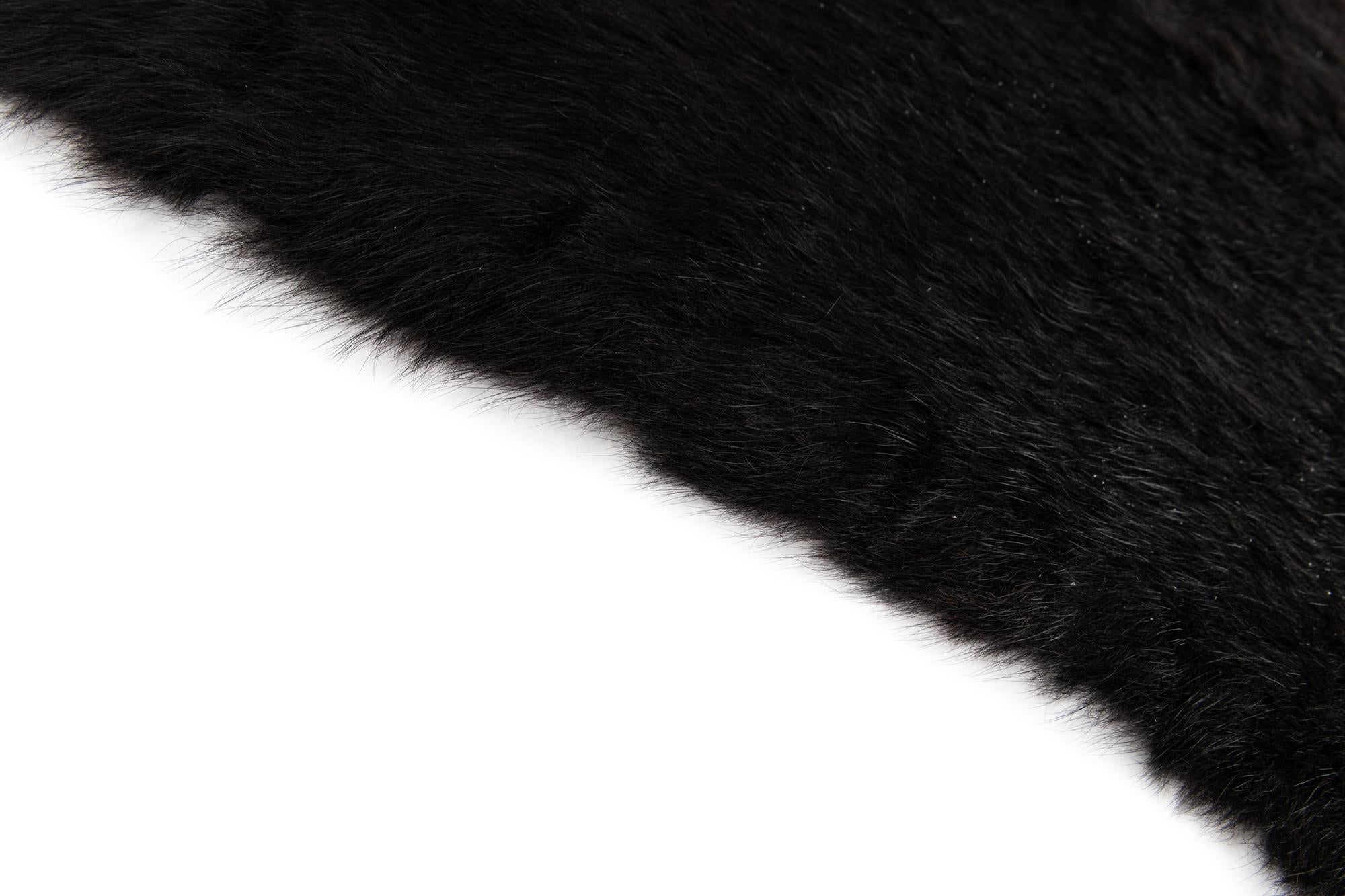 5' 5 x 6' 9 Cowhide Leather Rug