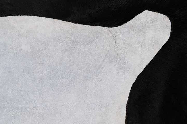 5' 5 x 6' 8 Cowhide Leather Rug