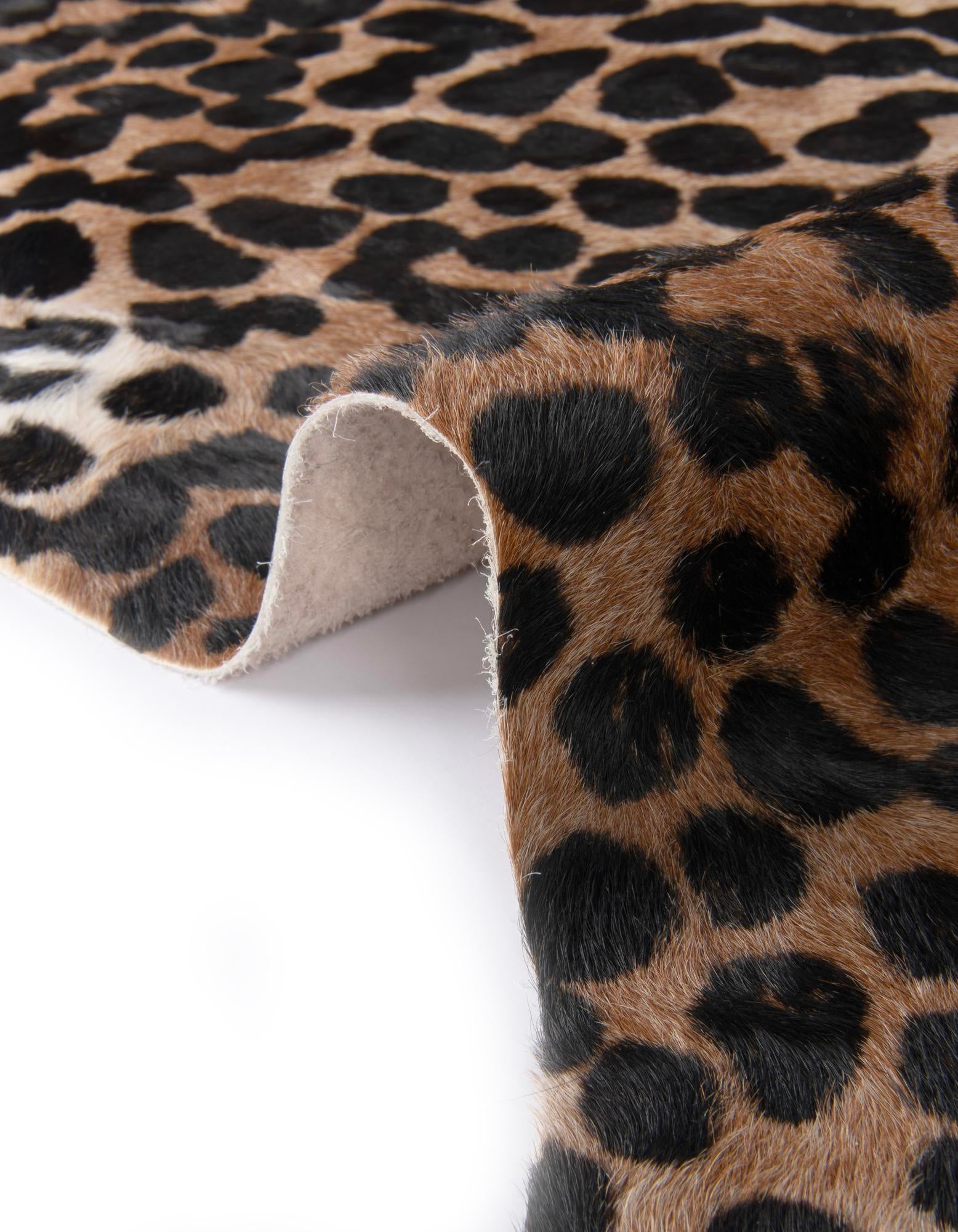 5' 7 x 6' 3 Cowhide Leather Rug