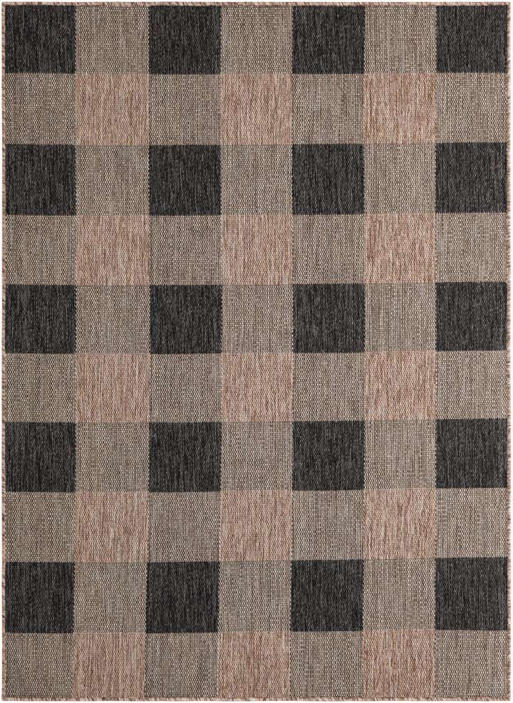 5' 3 x 7' Easy-Clean Checkered Indoor / Outdoor Rug