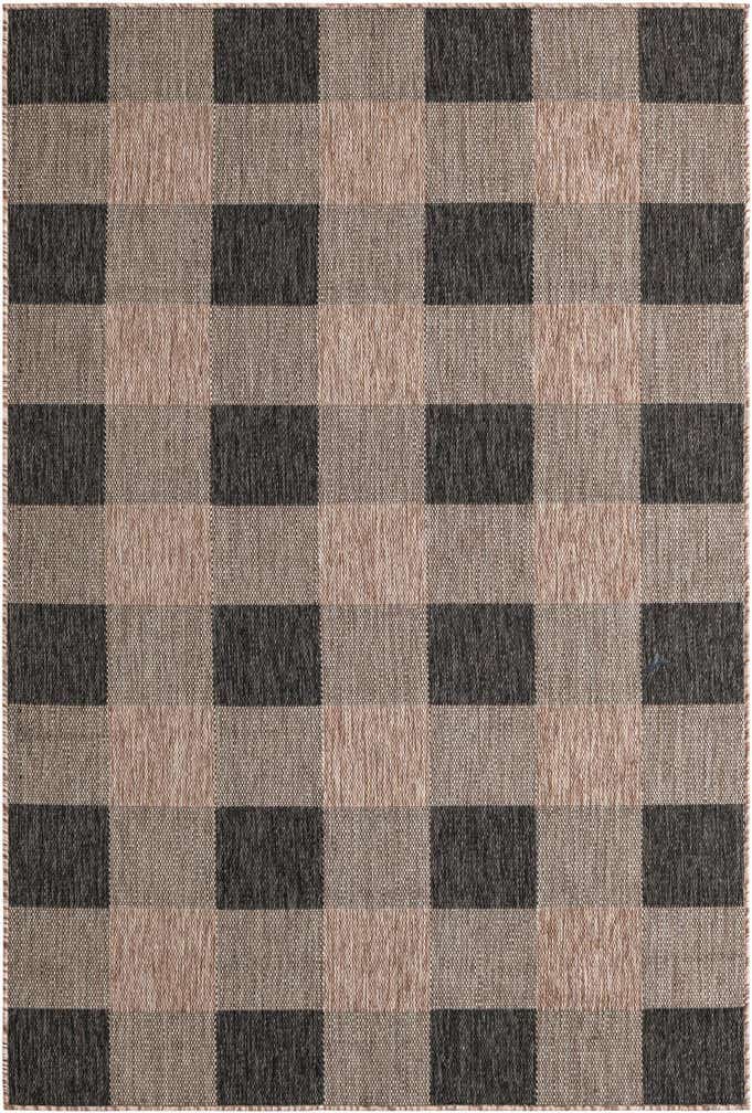 5' 3 x 8' Easy-Clean Checkered Indoor / Outdoor Rug
