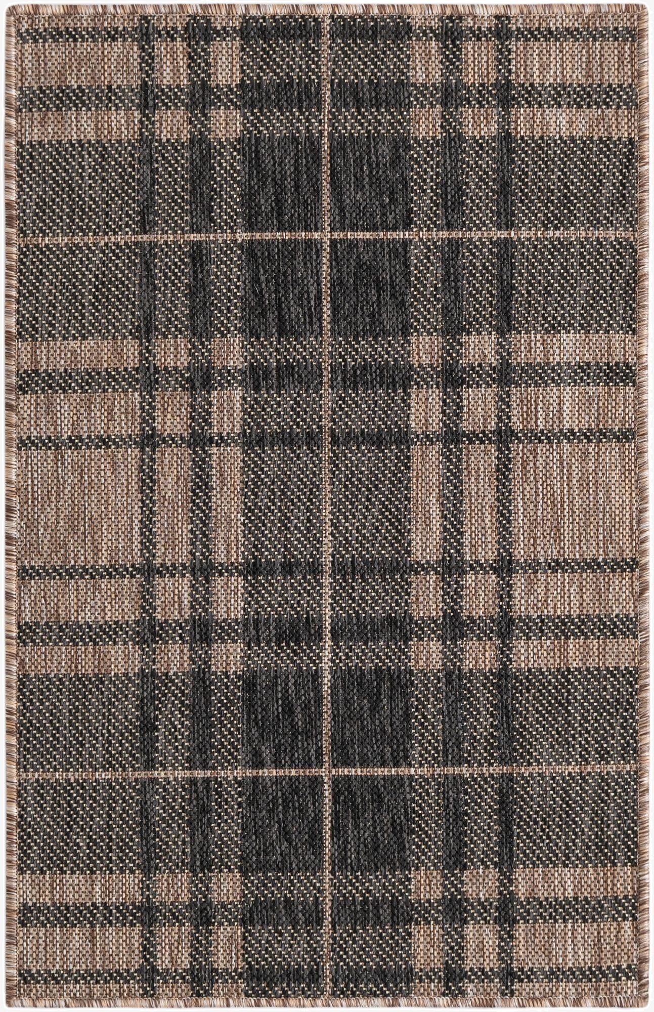 2' x 3'  Washable Checkered Indoor / Outdoor Rug
