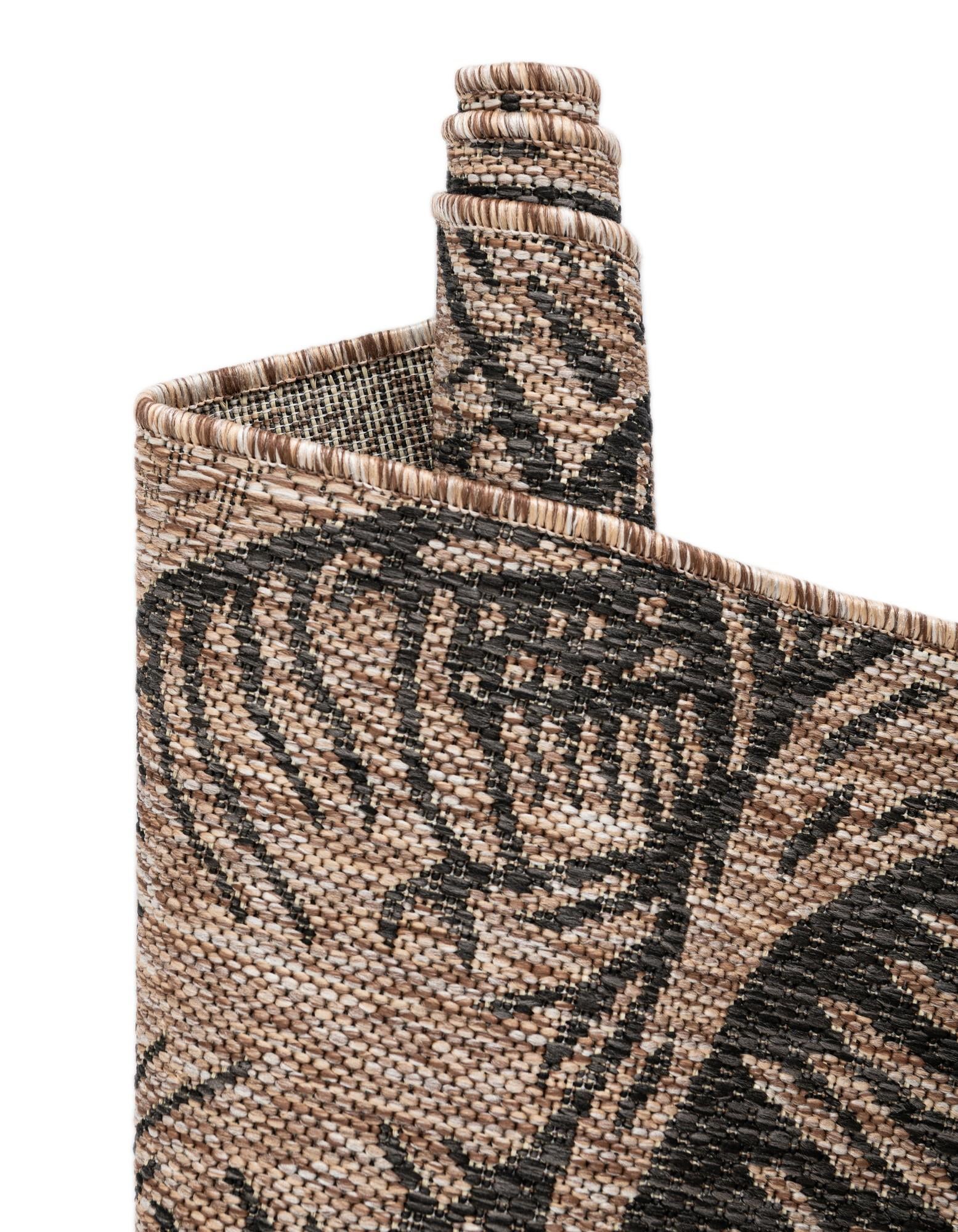 5' 3 x 7' Easy-Clean Coastal Indoor / Outdoor Rug