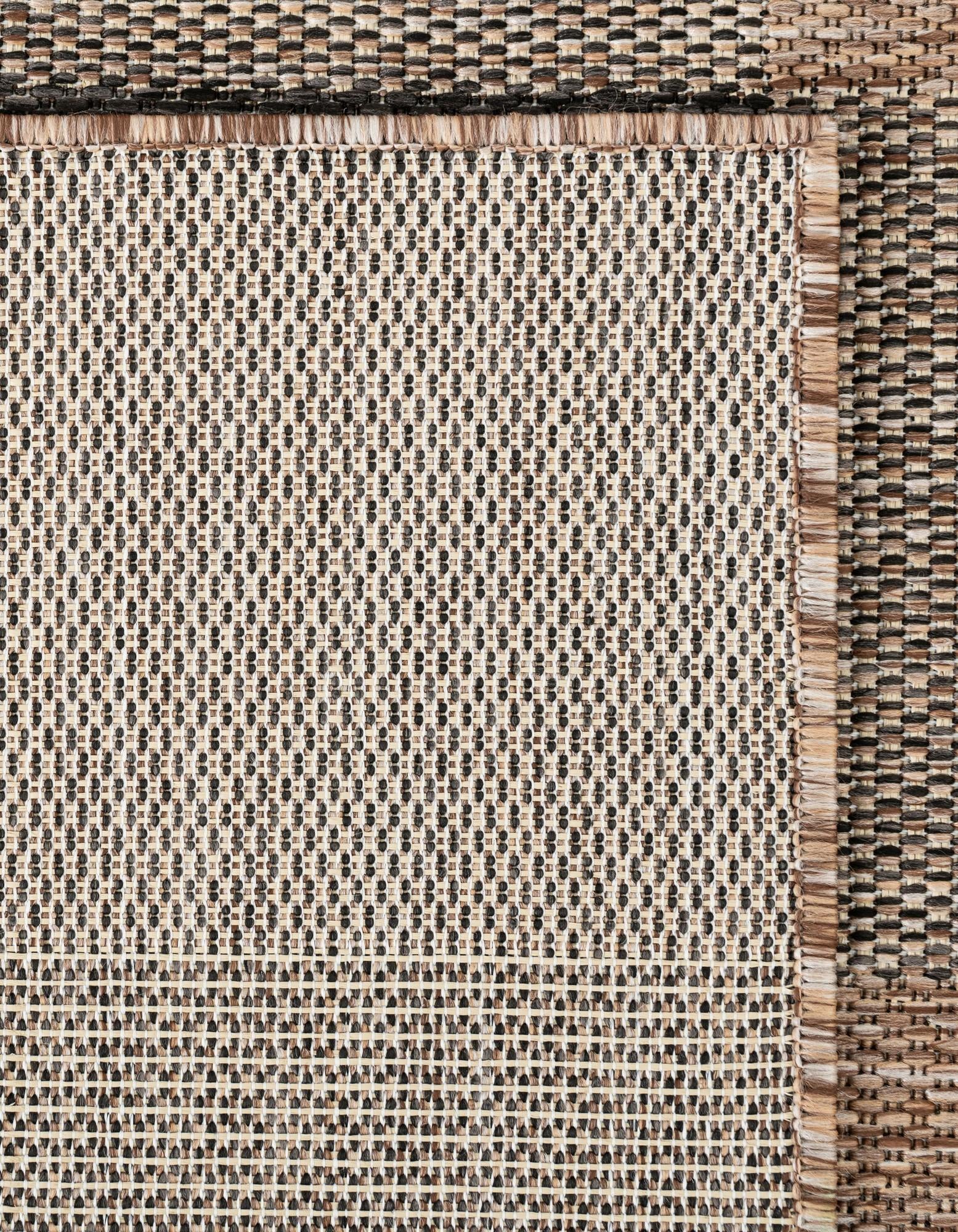 3' x 3' Easy-Clean Checkered Indoor / Outdoor Round Rug