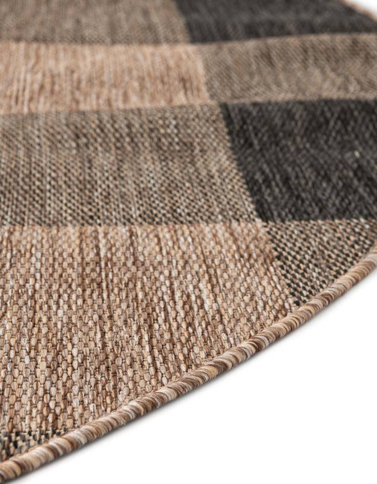 Detail image of 3' x 3' Easy-Clean Checkered Indoor / Outdoor Round Rug